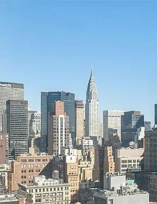 Building Photo - 11 E 29th St