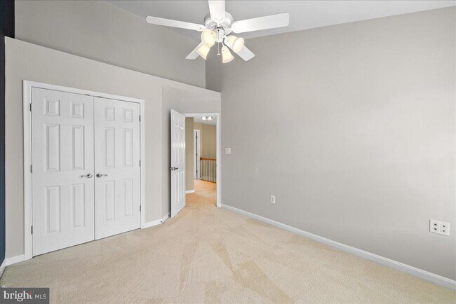 Building Photo - 43134 Shadow Terrace
