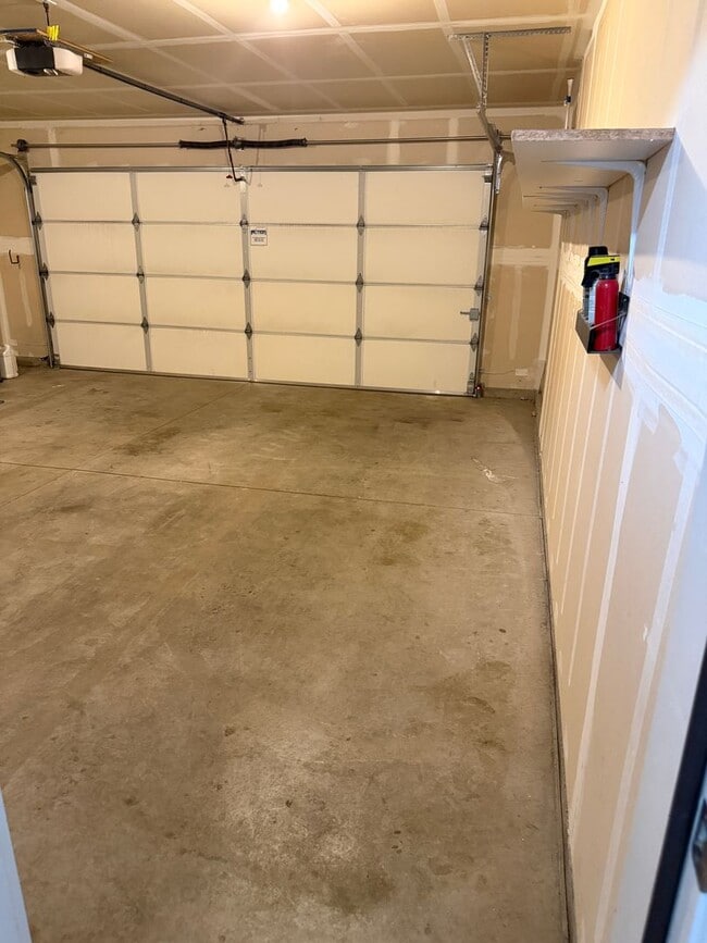 Building Photo - Wonderful three bedroom, 2 bath, home available now.  Pets allowed.