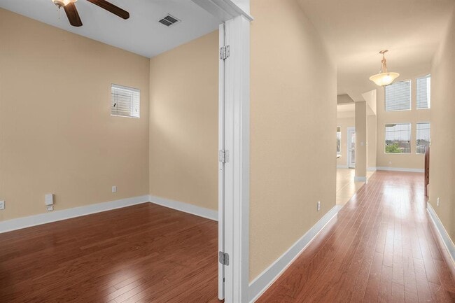 Building Photo - 11928 Natures Bend