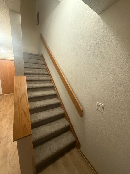 Building Photo - 2829 Springdale Ln