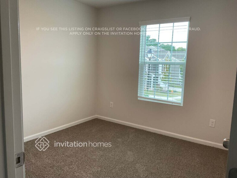 Building Photo - 2530 Brunson Ct