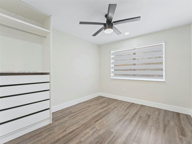 Building Photo - 3031 SW 64th Ave