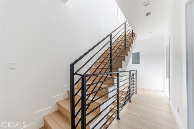 Building Photo - 13461 Beach Ave