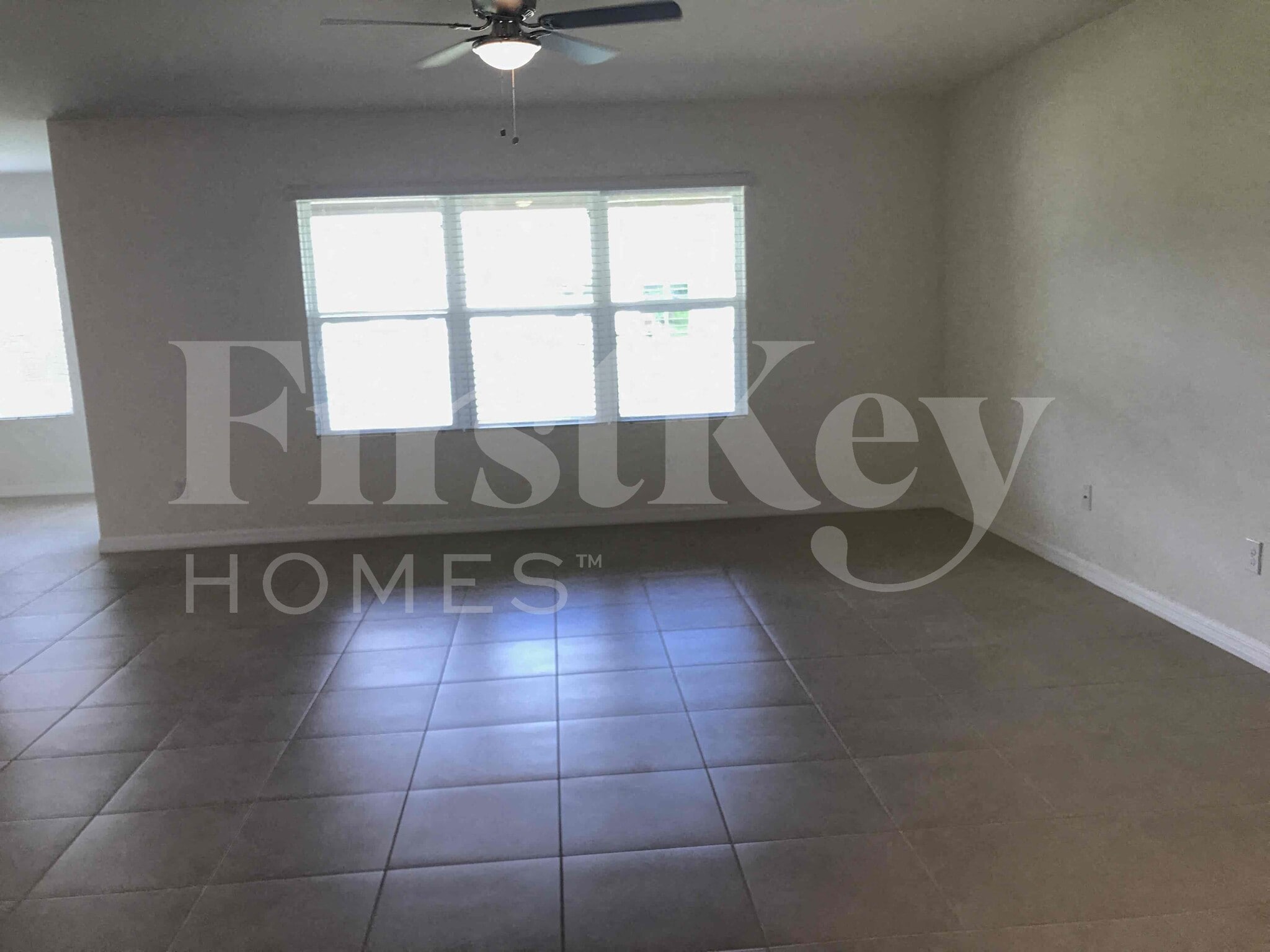 Building Photo - 1609 SW 25th Ln