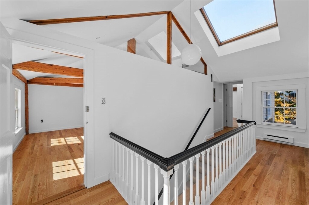 Building Photo - 15 Lynde St