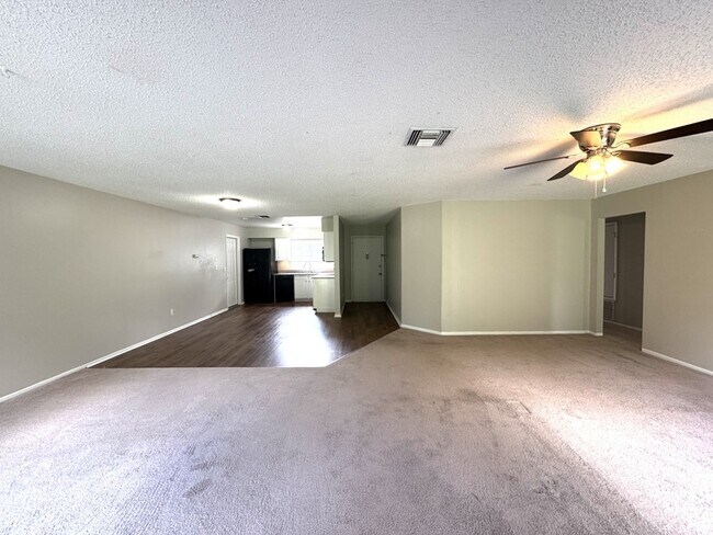 Building Photo - 5225 Wildflower Rd