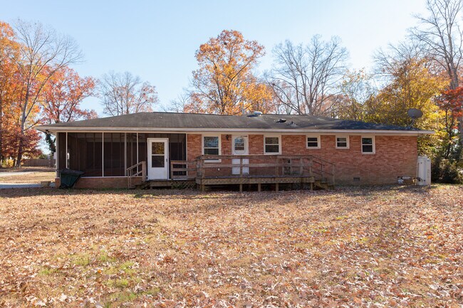 Building Photo - 3405 Melrose Dr