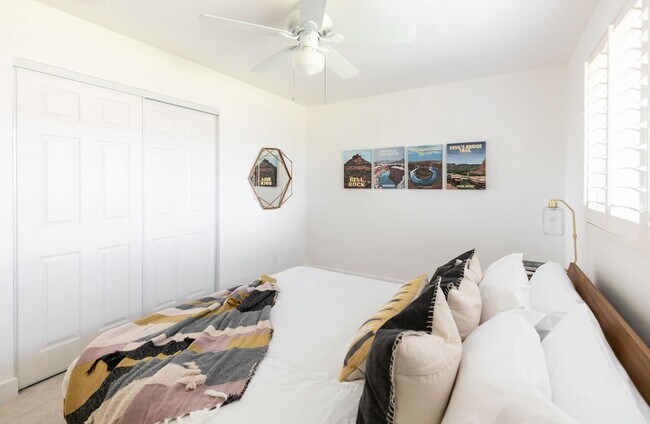 Building Photo - Tempe Beauty! 2199 Sq Ft 4 bedroom 2 bath ...