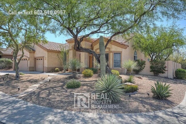 Building Photo - 4907 E Fernwood Ct