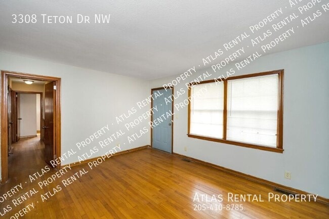 Building Photo - 3308 Teton Dr NW