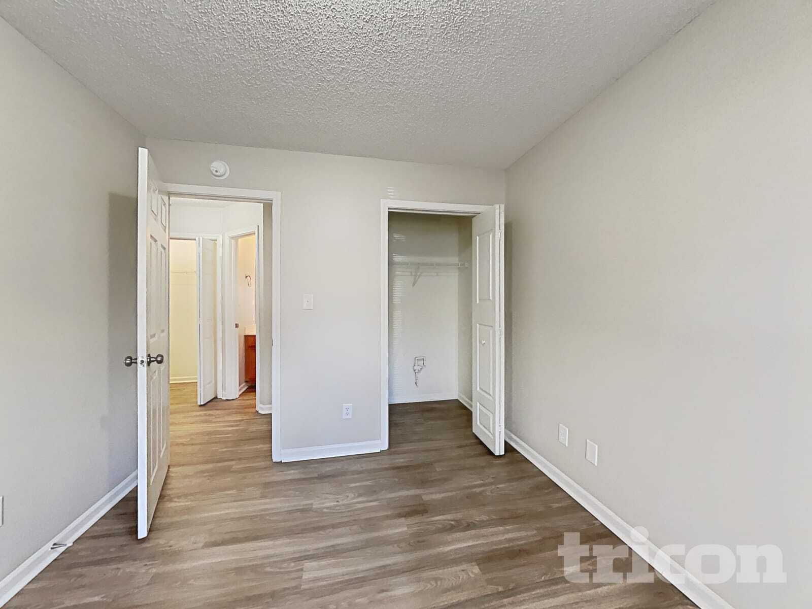 Building Photo - 9408 Northwoods Forest Dr