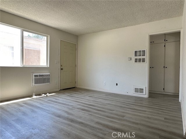 Building Photo - 701 S Garfield Ave