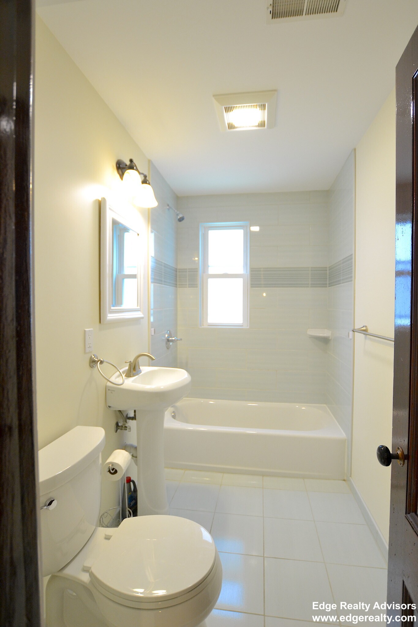 Building Photo - 6 Smythe St