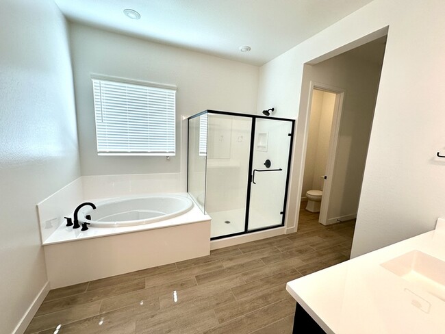 Building Photo - Fantastic "Holly" floor plan in Bella Vista Farms