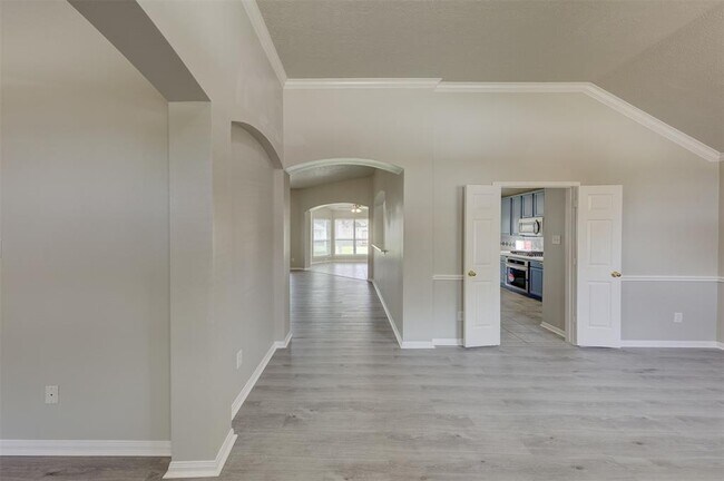Building Photo - 2107 Crossbay Ct