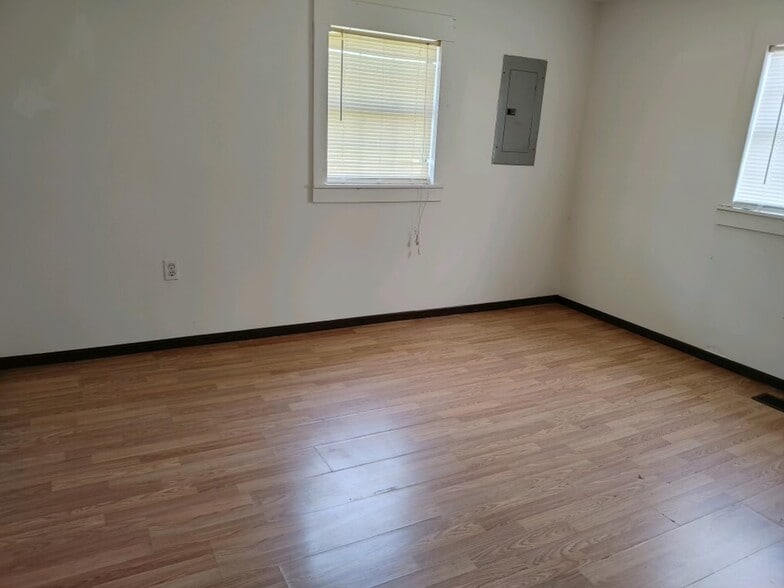 bedroom 2 - 1201 Smith St