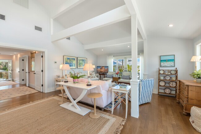 Building Photo - 360 Gasparilla St