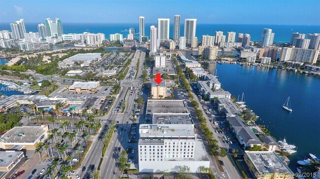 Building Photo - 2200 E Hallandale Beach Blvd