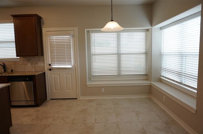 Building Photo - 3635 Diamond Creek Dr
