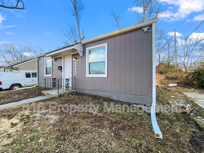 Building Photo - 5205 Locust Ave