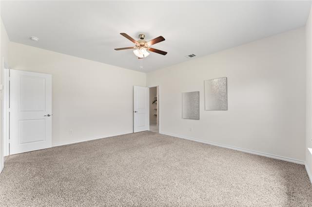 Building Photo - 706 Willow View Way
