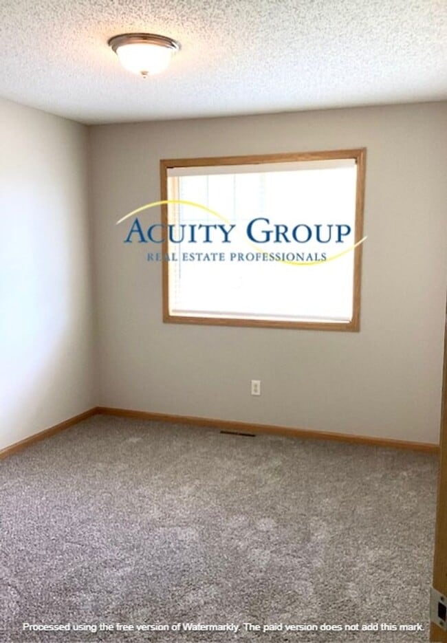 Building Photo - Three Bedroom Otsego, MN Townhome for Rent