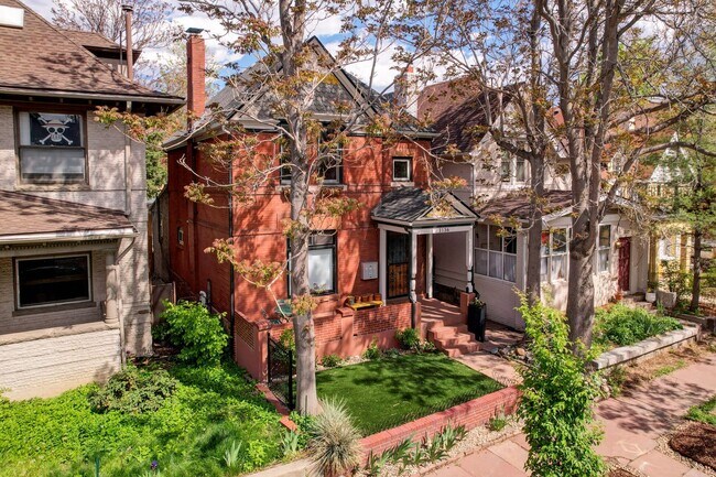 Building Photo - 1136 N Washington St