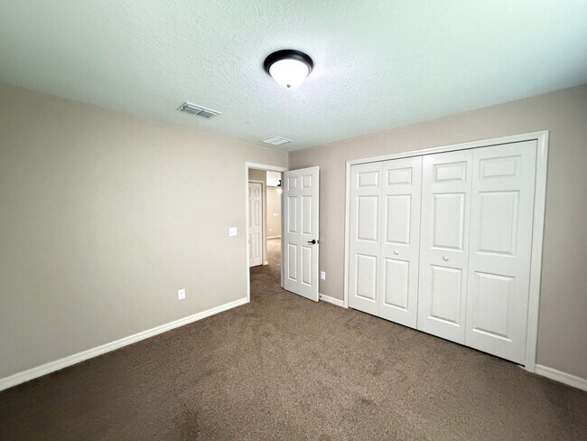 Building Photo - 2209 SW 156th Loop