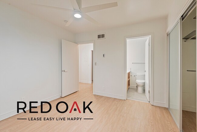 Building Photo - 1007 Lincoln Blvd