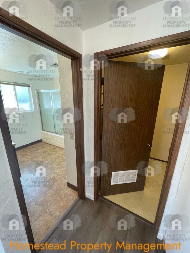 Building Photo - 2691-2693 18th Ave SE