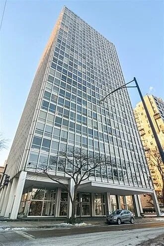 Building Photo - 2400 N Lakeview Ave