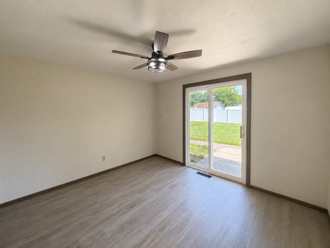 Building Photo - Shoshone Duplex