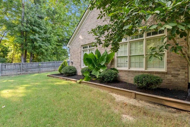Building Photo - 9143 Raspberry Ln