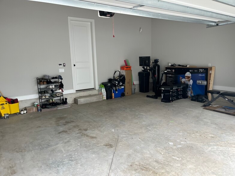 Building Photo - 11029 Electron Way