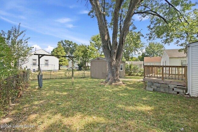 Building Photo - 1047 Seelbach Ave