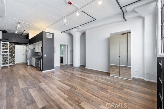 Building Photo - 420 San Pedro St