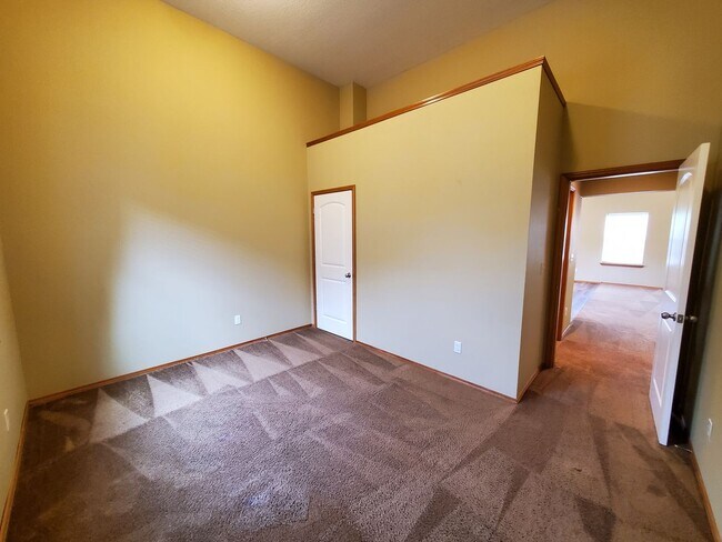 Building Photo - 2-Bedroom House near GFU in Newberg