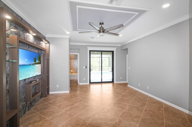Building Photo - Sarasota National Annual Pool Home for Rent