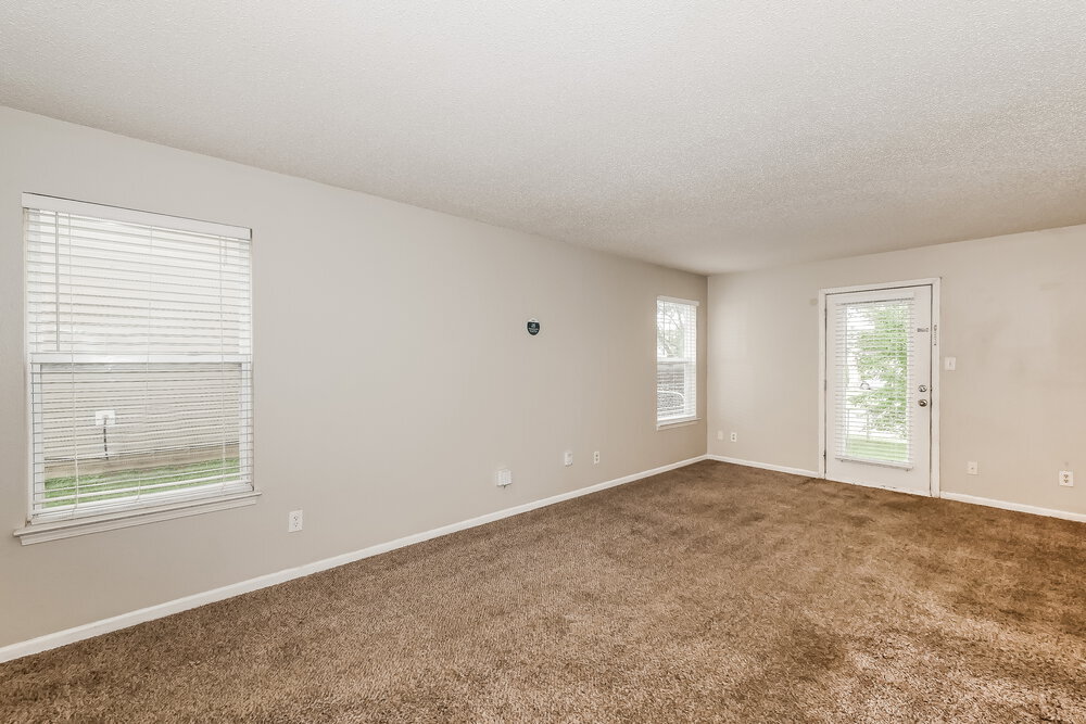 Building Photo - 441 Overland Dr