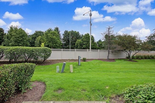 Building Photo - 1108 Grand Lake Ct