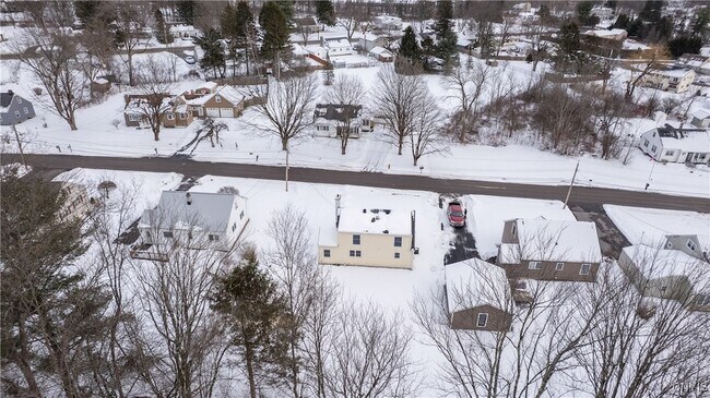 Building Photo - 115 Tarlton Rd