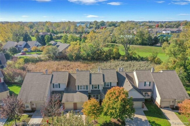 Building Photo - 31173 Livingston Dr