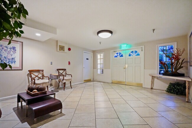 Building Photo - 10627 Ashton Ave