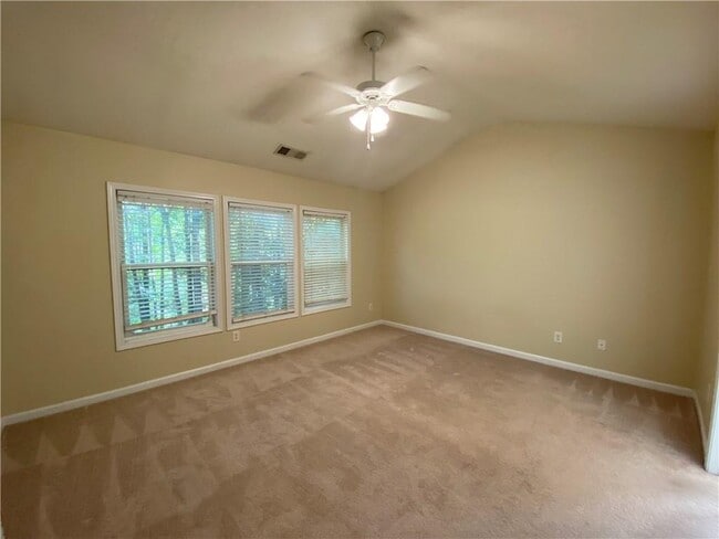 Building Photo - 3367 Harvest Ridge Ln NE