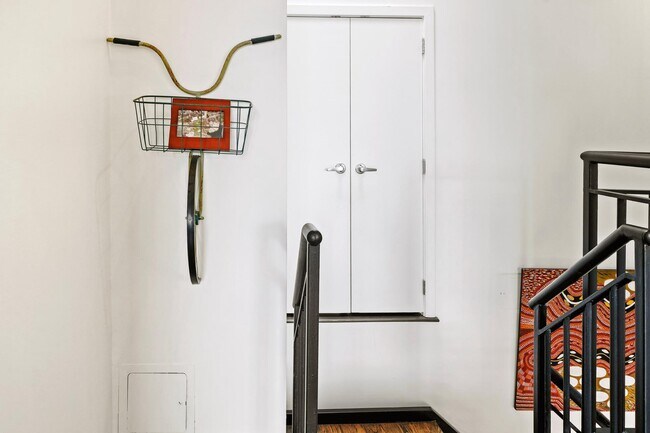 Building Photo - 1111 W St NW