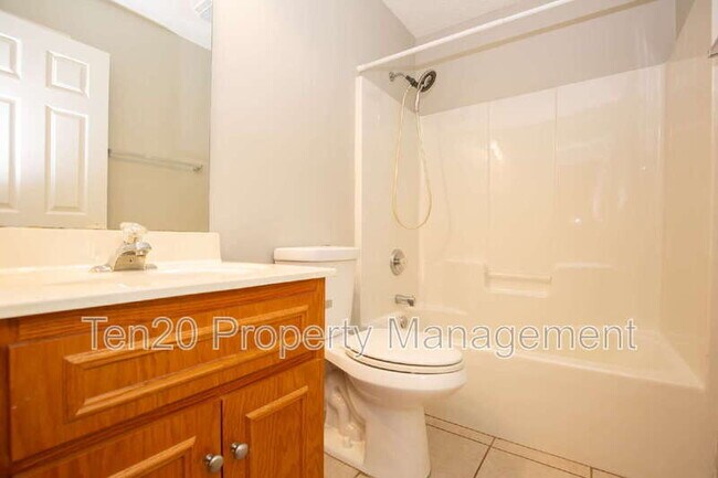 Building Photo - 59 Walnut Ct