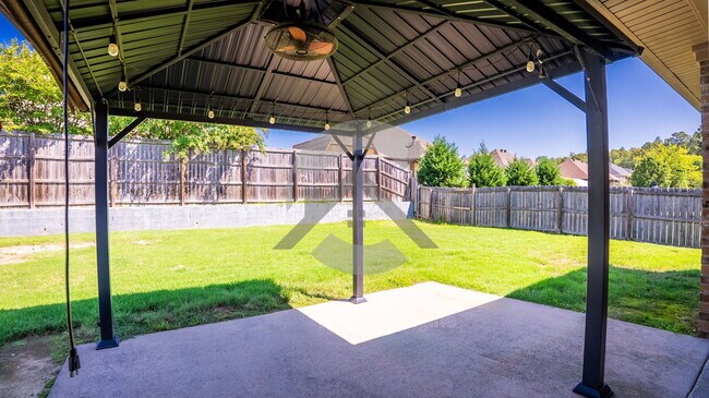 Building Photo - 6137 Remington Dr