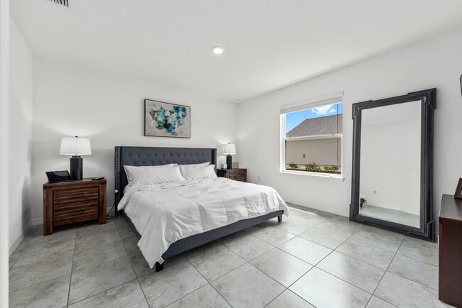 Building Photo - 1514 SW Kosnar Ave