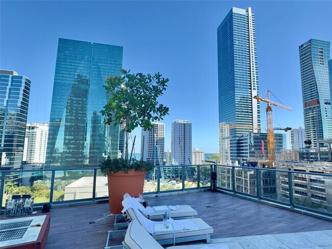 Building Photo - 1300 S Miami Ave